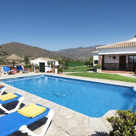 Villa Algazara By *