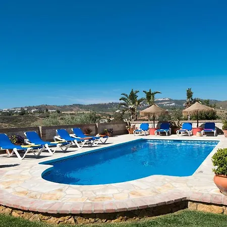 Villa Algazara By